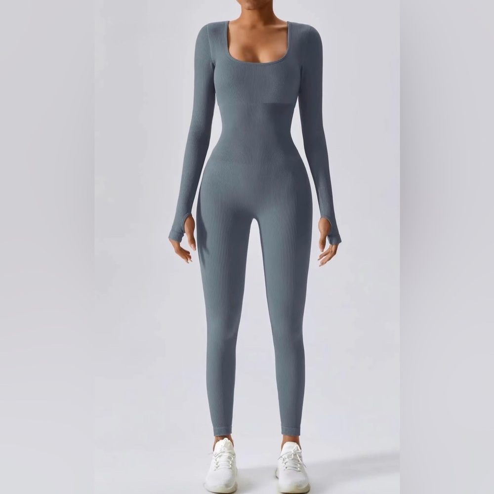 3 Ribbed Compression‎ Jumpsuits - Picture 4 of 15